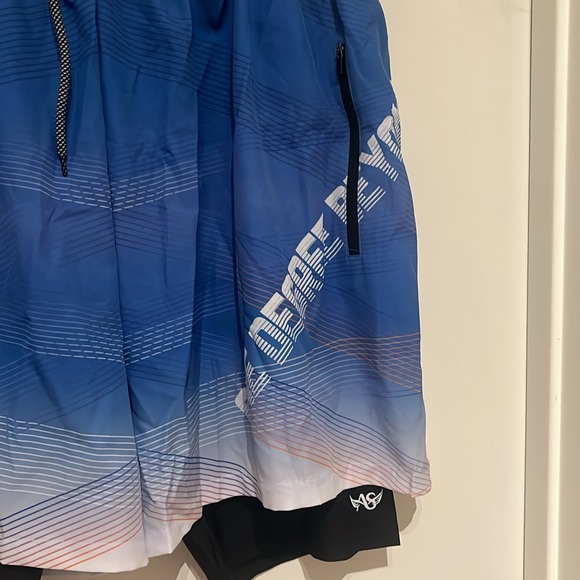 Men’s 7in Workout Trunks with Compression Liner - Picture 2 of 6